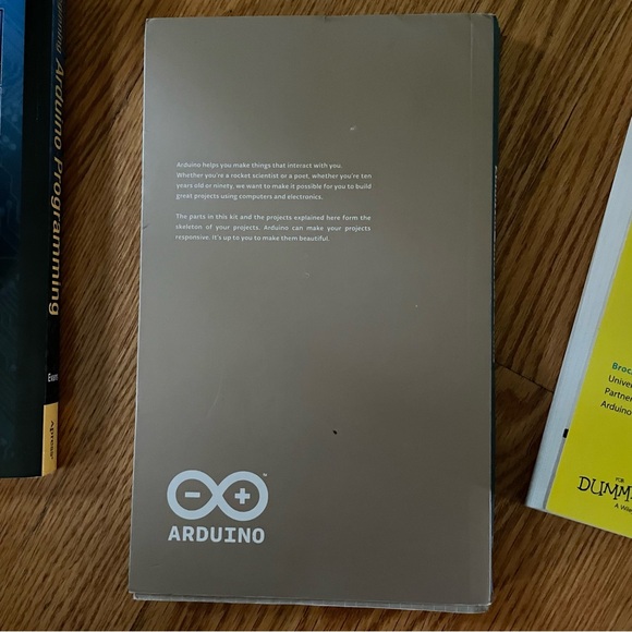 Arduino Books: Arduino Projects for Dummies, Beginning Arduino Programming, + - Picture 10 of 12